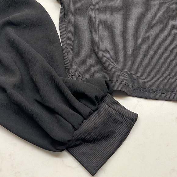 Black Sheer Balloon Sleeves crop top - Picture 2 of 4